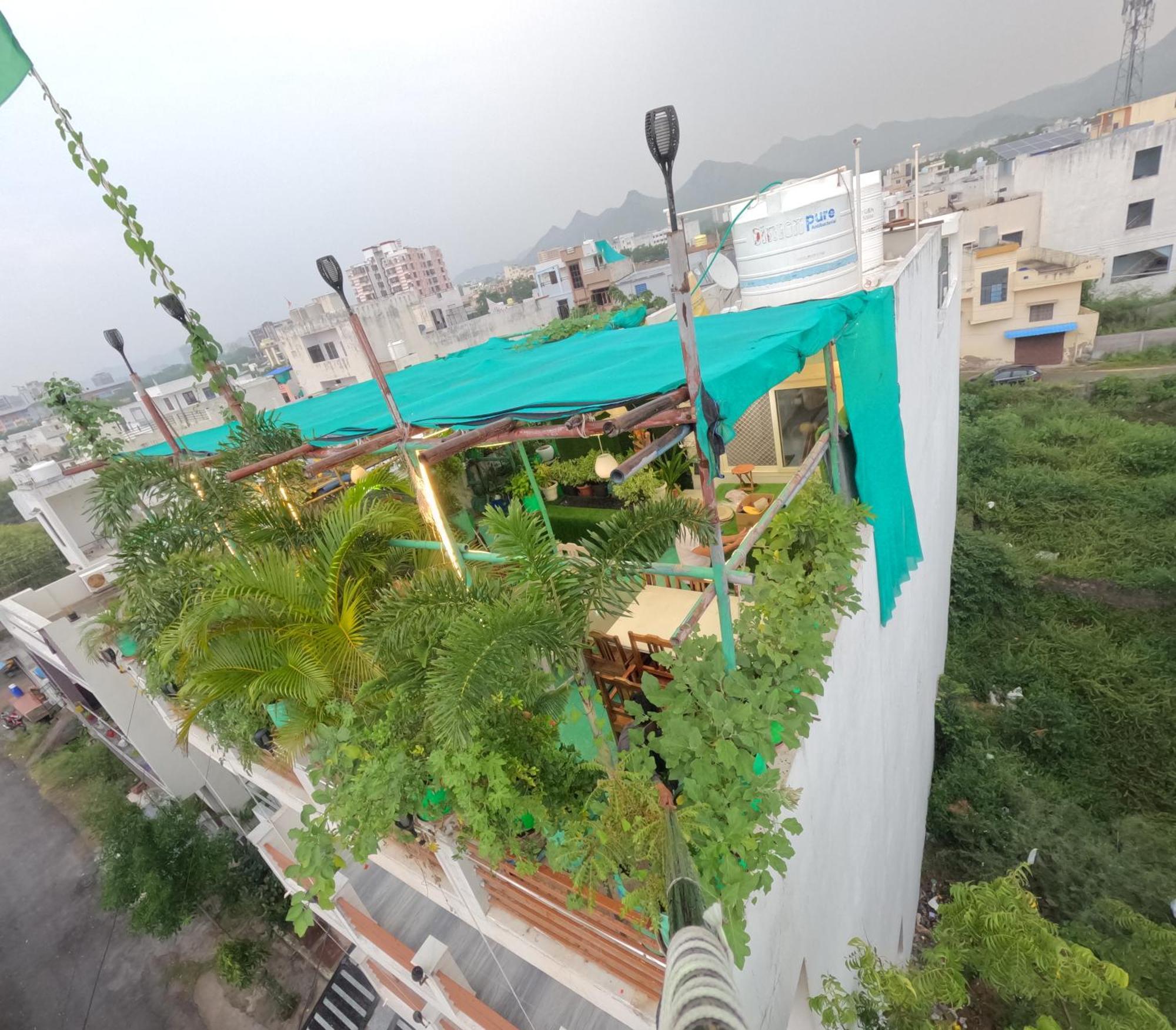Choudhary White House Udaipur Apartment Bagian luar foto