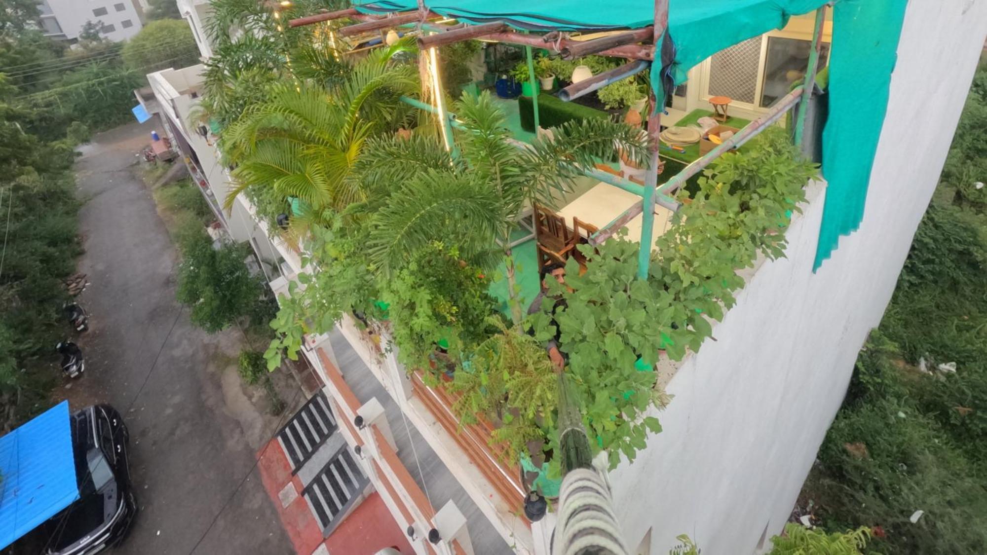Choudhary White House Udaipur Apartment Bagian luar foto