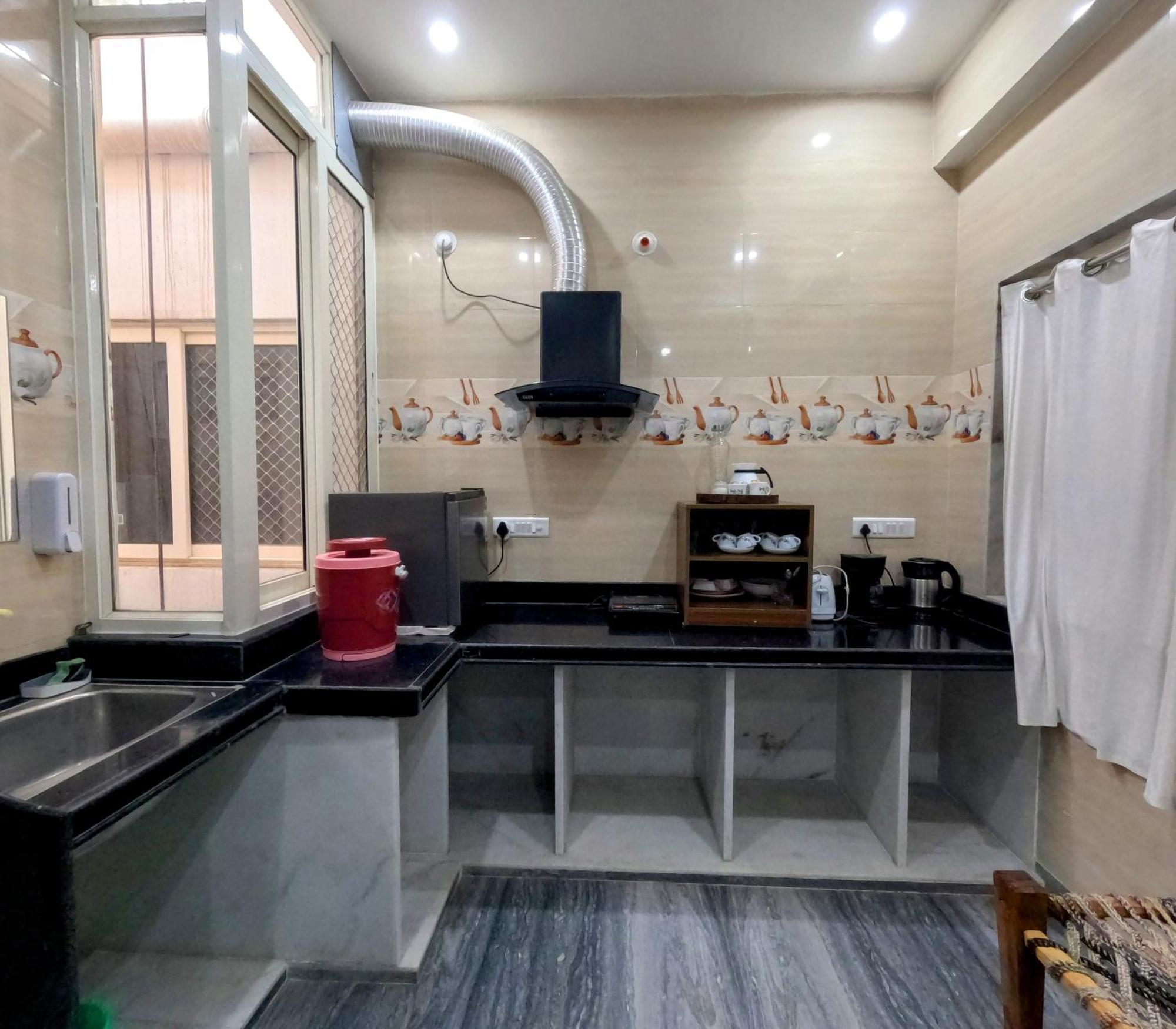 Choudhary White House Udaipur Apartment Bagian luar foto